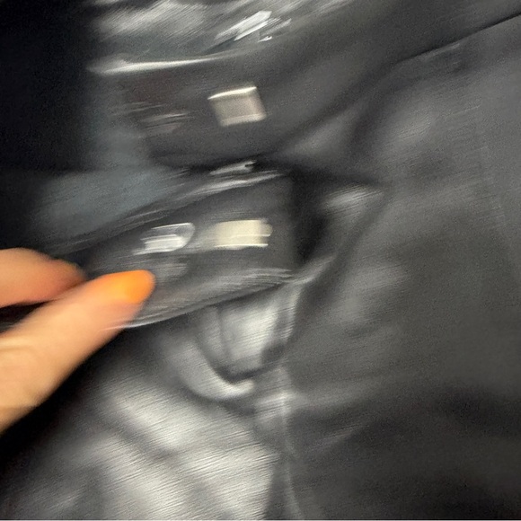 7 for all Mankind black faux leather wide leg crop pants - Picture 7 of 13